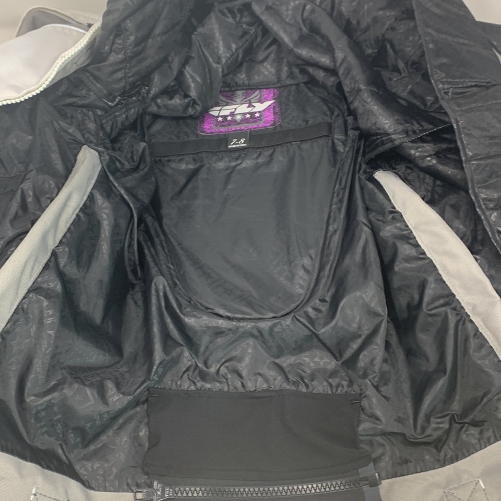 Fly street wear motorcycle jacket size 7-8. - Picture 8 of 16